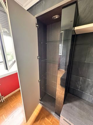 Mueble de salón modular madera y cristal