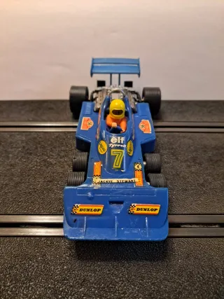 Scalextric Tyrrell P34 Azul