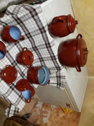 Juego ollas Antiguas Marrón