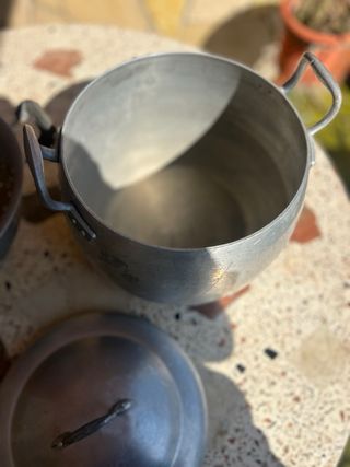 Olla aluminio vintage y colador grande