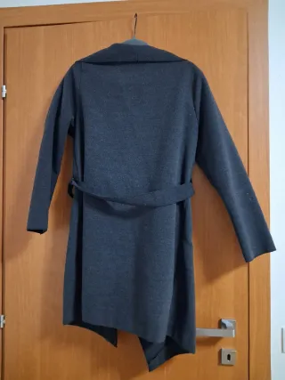 Cappotto grigio con cintura