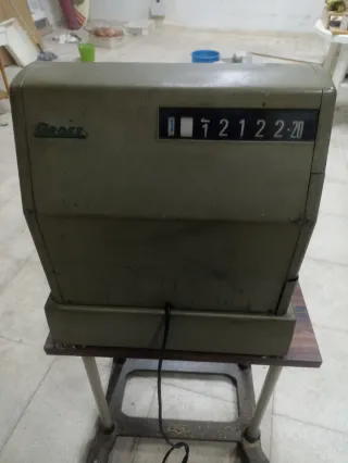 Caja registradora muy antigua