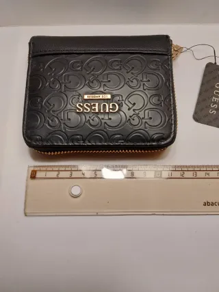 Cartera Guess Negra con Logo GG