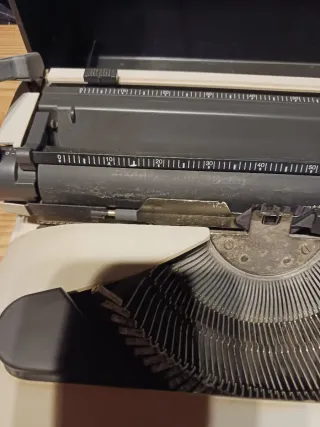 Máquina de escribir Olivetti