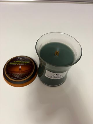 Candela WoodWick Mint Leaves & Oak