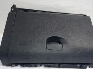 681080004r guantera renault scenic iii bose 136518