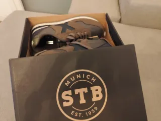 Zapatillas Munich Talla 40 Nuevas