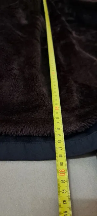 Abrigo negro talla L con forro de pelo