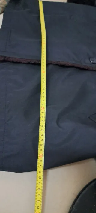 Abrigo negro talla L con forro de pelo