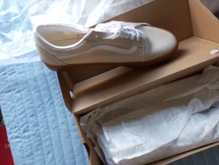 Zapatillas Vans Rojas y Marrones