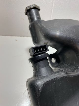 Deposito aceite Piaggio ZIP SP 2000