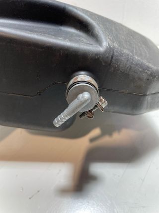 Deposito aceite Piaggio ZIP SP 2000