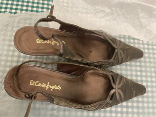 Zapatos de fiesta tacón dorado y marrón