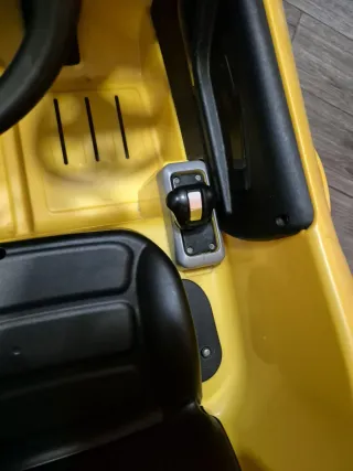 Coche Batería Eléctrico Amarillo