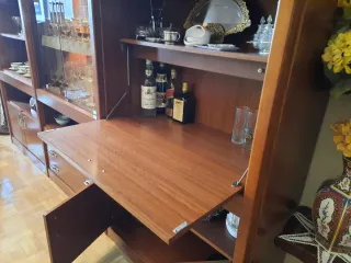 REGALO Mueble salón con vitrina
