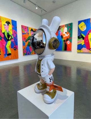 WASE Astro Gold Hermes Figura Coleccionable