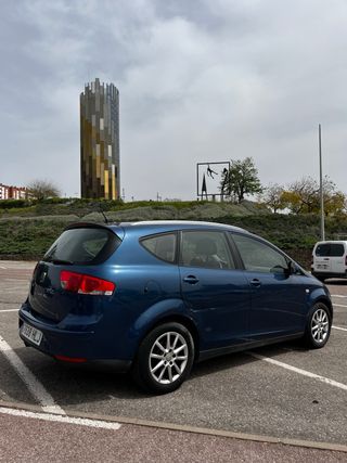SEAT Altea XL 2.0 tdi muy equipado