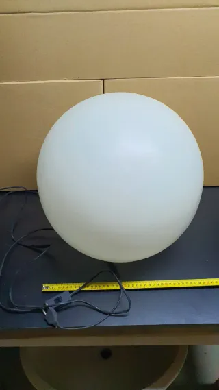 Lámpara redonda de plástico