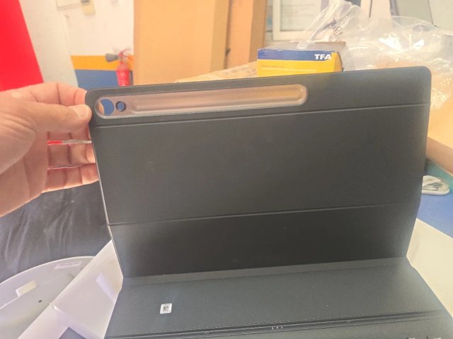 Funda con teclado  Samsung Galaxy Tab S10 Fe+
