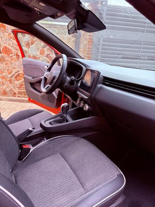 Renault Clio TCe 130cv Automático – impecable