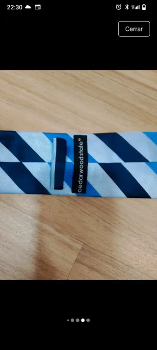 Corbata de rayas azul