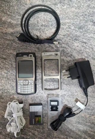 Teléfono Móvil Nokia N70 Plata