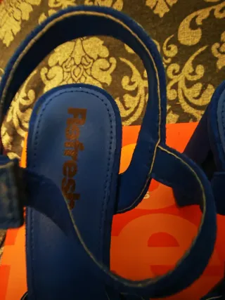 Zapatos tacón Refresh azul Talla 38 nuevo.