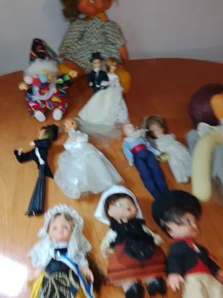 Lote de muñecas antiguas