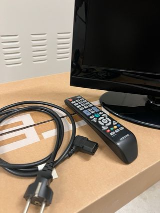Televisión Samsung 19” LE19C350 Poco Uso