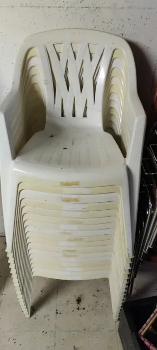 Sedie Impilabili in Plastica