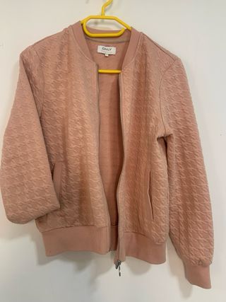 Chaqueta ONLY rosa texturizada - Talla XS