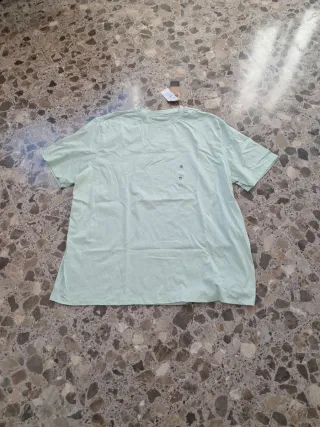 Camiseta 4XL y 2 Pantalones 3XL
