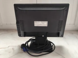 Monitor Pantalla INVES en buen estado