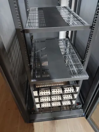 Rack  armario Servidores