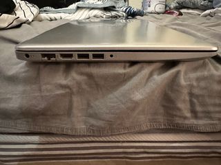 HP 15-db1010ns AMD Ryzen 7 2.3GHz