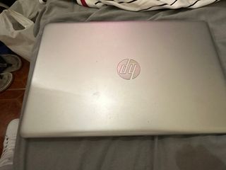 HP 15-db1010ns AMD Ryzen 7 2.3GHz