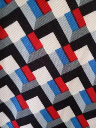 Camisa estampada alegre