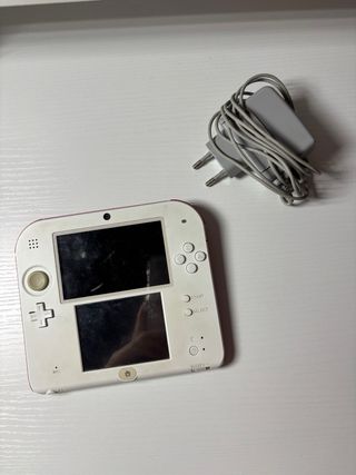 Nintendo 2DS Roja y Blanca