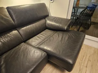 Sofá Chaise Longue Cuero Negro Motor