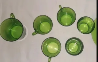 2€ c/una. Café. Tazas Duralex verde