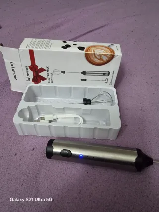 Mini Batedeira Inox e Plástico
