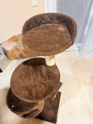 Árbol rascador para gatos