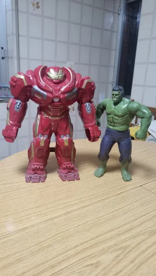 Muñeco Hulkbuster