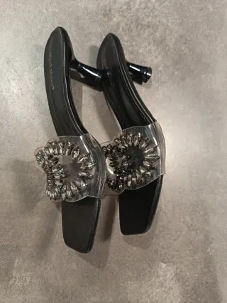 Sandalias Ideal Shoes Negras Plataforma