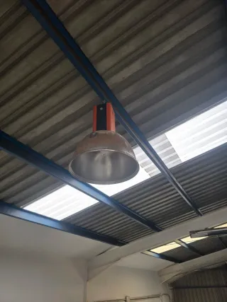 Faro industrial halógeno