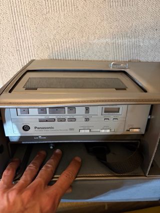 Cámara Panasonic PK-752 VHS + Maletín