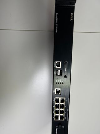 Firewall Dell SonicWall NSA 2600 Rack 1U 8 Puertos
