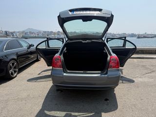 Toyota Avensis 2005
