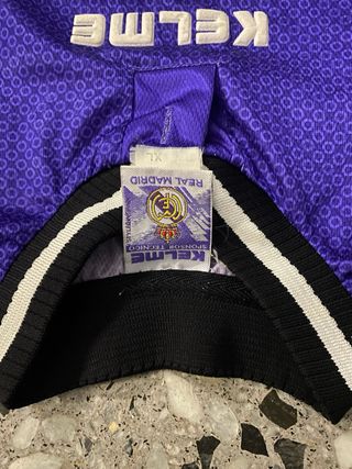 Camiseta Real Madrid Vintage Morada