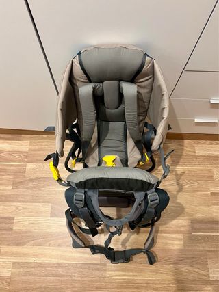 Mochila Deuter Kid Comfort Lite con parasol